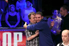 Main Event WSOP 2011 : la bulle de la finale explose !