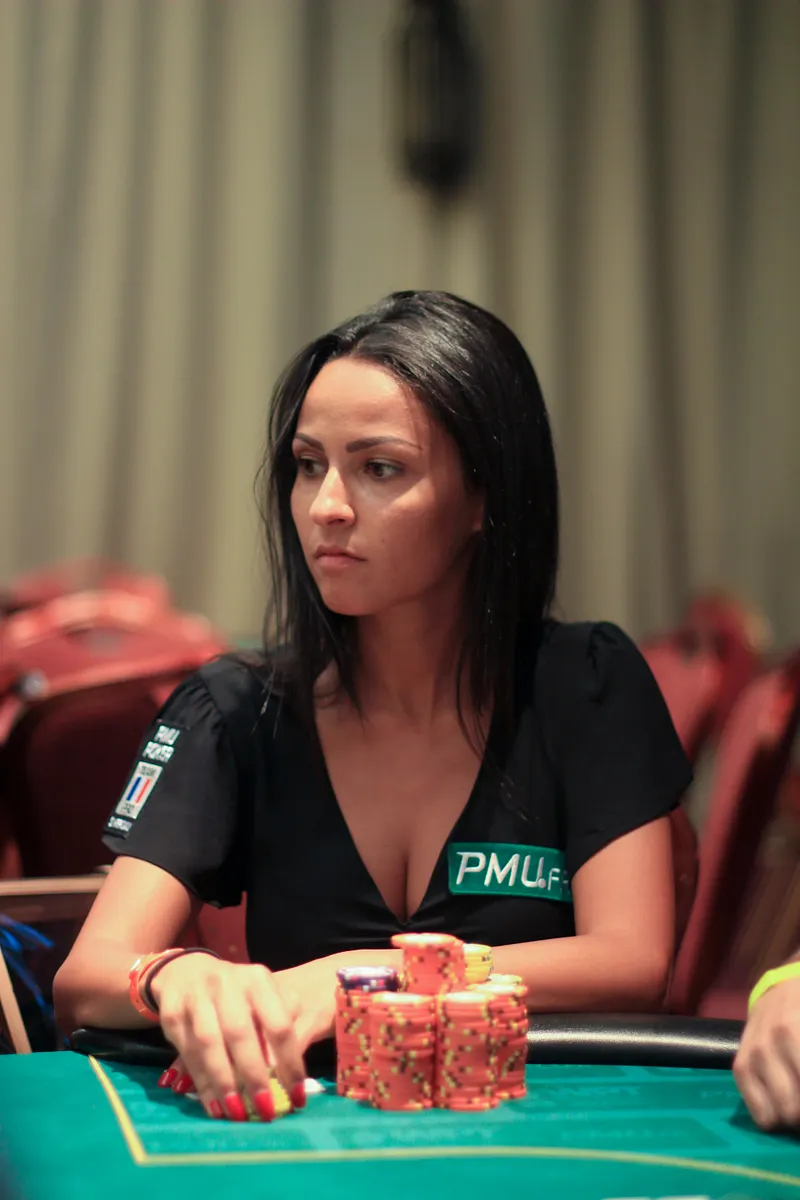 Sarah Herzali Eliminated in 5th Place (MAD 170,000) | 2016 PMU.fr WPT ...