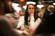 Danielle "dmoongirl" Andersen Living the Tournament Life Deep in the WSOP Main Event