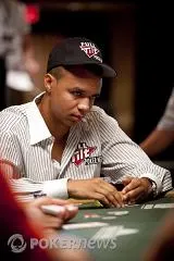WSOP 2010 (Tournament Of Champions - Jour 1) : Ivey éliminé, Elky bien placé 104