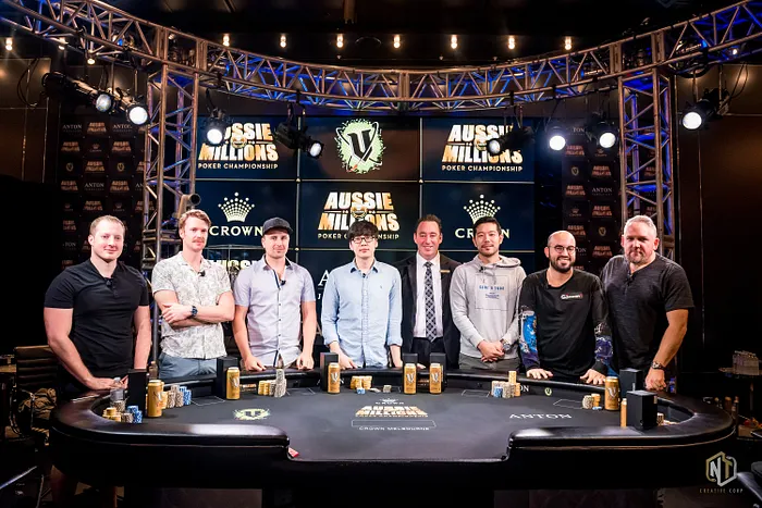 Final Table Group Picture