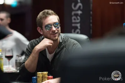 Connor Drinan chipleader en finale de l'ACOP, Paul Tedeschi 13e 0001