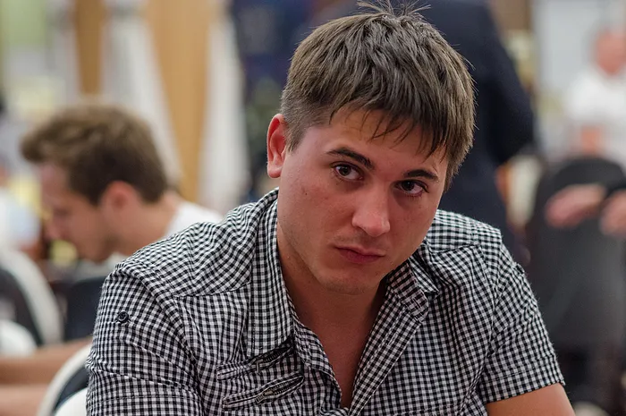 Artem "veeea" Vezhenkov