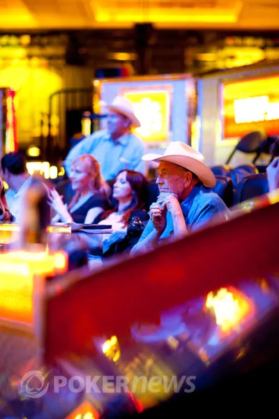 WSOP Week in Photos: Phil Ivey Gets Close (Twice), Phil Hellmuth Gets Twelve 114