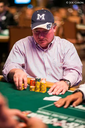 WSOP día 12: Todd Bui estrena su vitrina de brazaletes (actualizado) 101