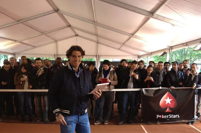 Rafa Nadal se la juega ante 200 fans 0001