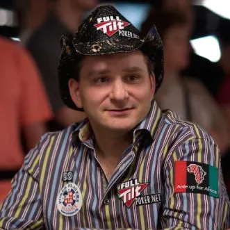 Dr. Pauly at the 2008 WSOP: Almost Famous 0001
