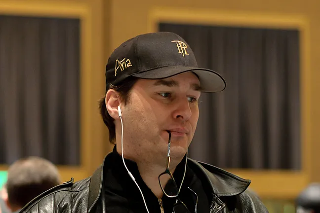 Phil Hellmuth - out