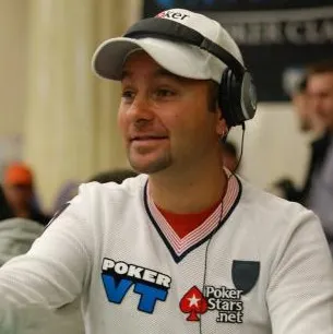 LAPC Main Event, Dia 1: Negreanu Entre os Primeiros 0001