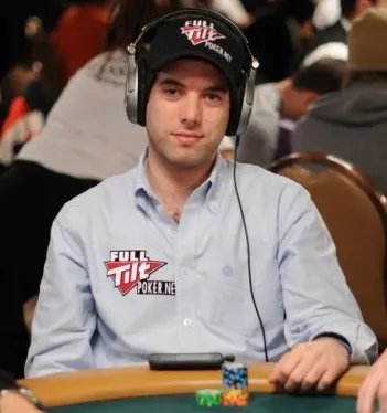 2009: Acompanhe em Directo a Prestação dos Portugueses no Dia 1d do Main Event 0001