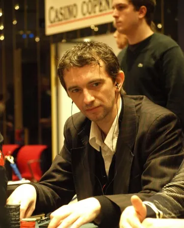 Chronique Kipik : aime le poker et le poker t'aimera (peut-être) 0001