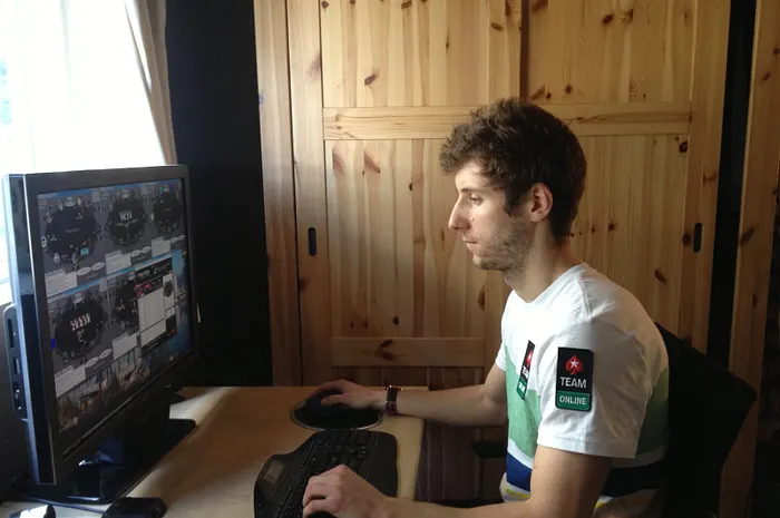 Bankroll Poker : Une montée de limites fulgurante avec Tyler “frosty012” Frost 0001