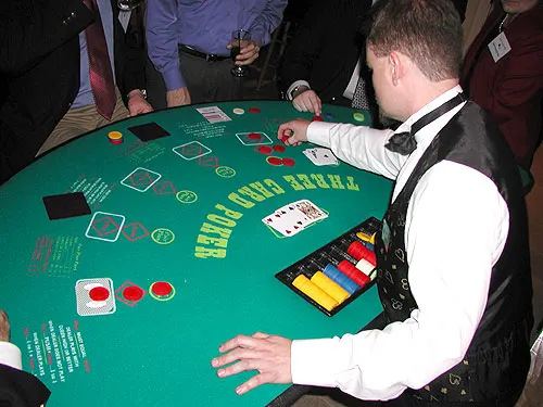 Le Gang échappe à la prison après avoir fraudé au 3-Card poker pour 33 000£ 0001