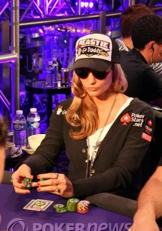 The Nightly Turbo: Vanessa's New Show, FTOPS, and More 0001