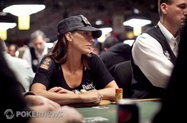 Kara Scott est troisième à l'issue du Jour 1a du WPT Bay 101 Shooting Star