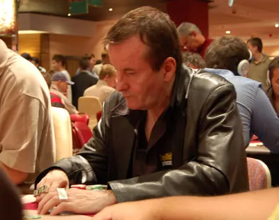 Salle Internet - Dave 'Devilfish' Ulliott monte sa propre salle online 0001