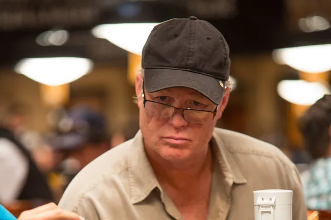 Bill Fagerbakke Has Played His Last Hand Here on Day 1