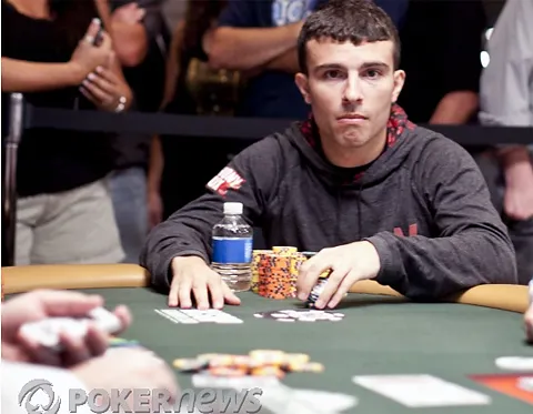 Alerte WSOP 2010 : Anthony Roux éliminé 11ème de l'Event #32 (33.476$) 101