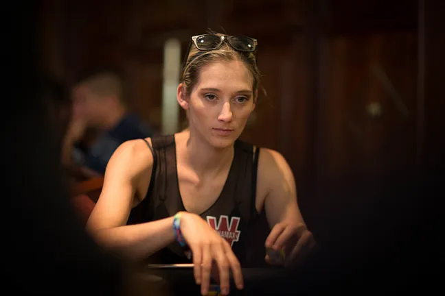 Gaelle Baumann just busted the SISMIX High Roller and are now trying her luck in the Main Event instead