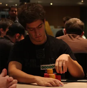 EPT Londres: Rui 'Arise' Milhomens Passa ao Dia 4 0001