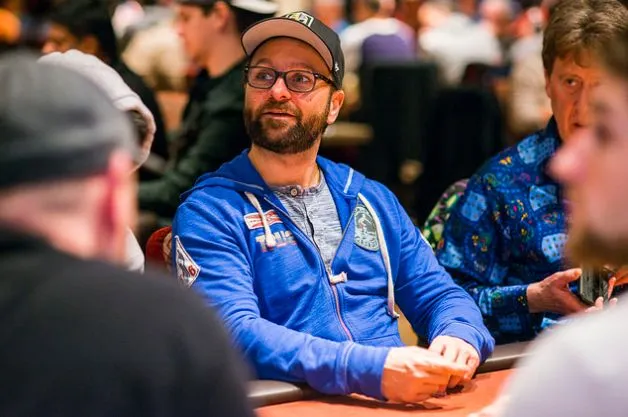 WPT5D : Près de 2 millions à la gagne, Sylvain Loosli au Jour 3 103