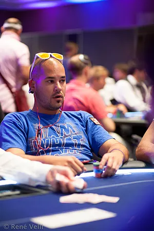 Óscar Serradell supera la barrera entre lo divino y lo humano 0001