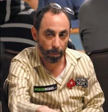 2008 WSOP Event #23, $2,000 No-Limit Hold'em Day 1: Dirksen Leads, Greenstein in Top Ten 0001