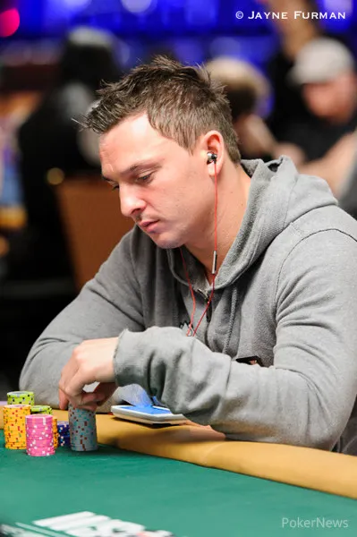 Sam Trickett e Brian Rast Lideram Torneios & Mais 102