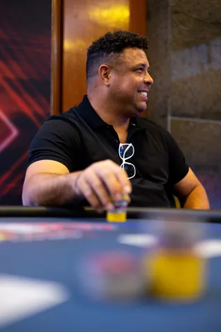Ronaldo Fenômeno no torneio beneficente PokerStars x Red Bull