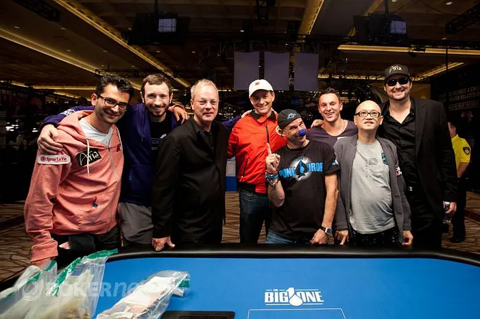 Big One à 1M$ : Esfandiari, chipleader en table finale 102