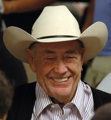 &quot;Velhinho&quot; Doyle Brunson Dá 2-0 a Annette Obrestad! 101