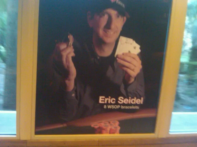 All Mucked Up: 2012 World Series of Poker Day 23 Live Blog 112