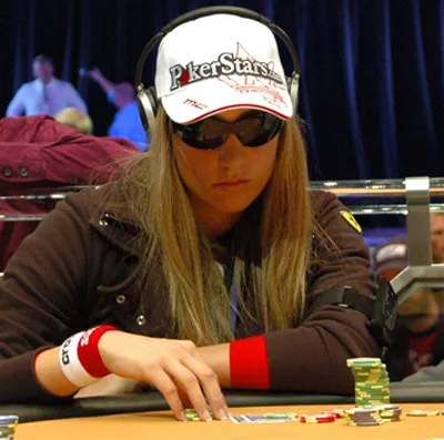 Perfil PokerNews – Vanessa Rousso 0001
