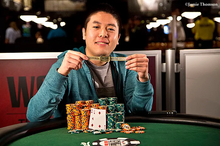 Brian Yoon Vence Evento #35: $5,000 Eight-Handed No-Limit Hold'em ($633,341) 0001