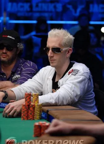The WSOP Main Event on ESPN: ElkY, Shulman, and the Bilzerian Brothers Take Center Stage 0001