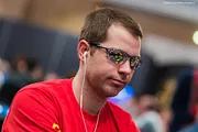 Jonathan Little Flops Set But Faces Shove on Straight Board