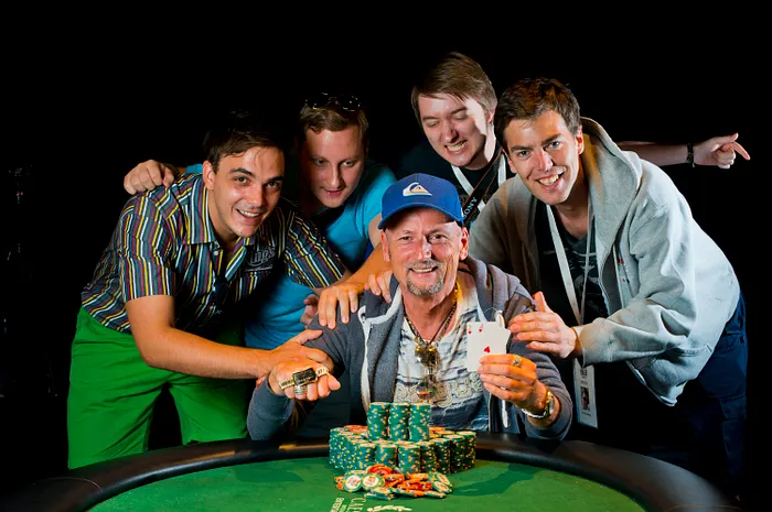 Nikolaus Teichert Vence Evento #56: $2,500 No-Limit Hold'em ($730,756) 0001