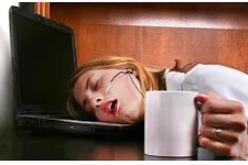 Le manque de sommeil au poker peut conduire à prendre plus de risques.