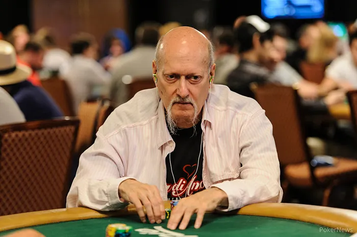 Five-Way All In Highlights Most Interesting Hands from Day 1 of WSOP Main Event 102
