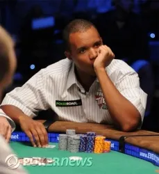 Ivey gains the chip lead