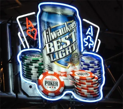 WSOP Mantém Milwaukee's Best Light Como Cerveja Oficial do Evento 0001