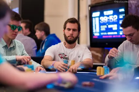 Jonathan Karamalikis Fala Sobre Torneios Flipout do Full Tilt Poker 0001