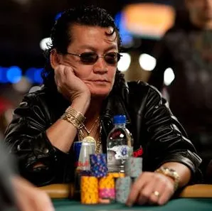 30 Segundos da Vida de Scotty Nguyen…Ou Mais! 0001