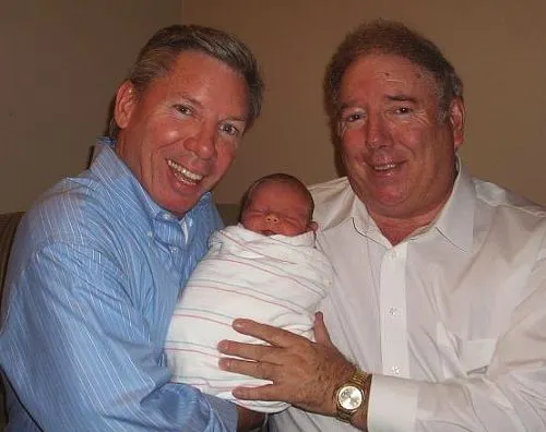 Mike e Karen Sexton Radiantes com o Filho Ty Sexton 102