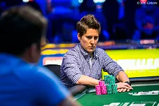 Stratégie tournoi : le limp préflop et le heads-up de Vanessa Selbst aux WSOP