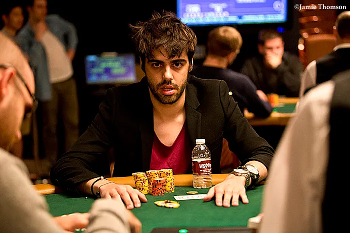 Vidéo : YoHViral raconte sa nuit à Las Vegas... et un pot de 35.000$ en cash game 0001