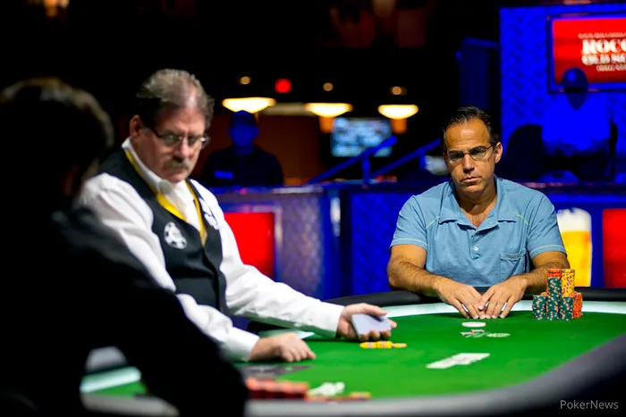 2013 World Series of Poker Día 8 Cliff Josephy "JohnnyBax" gana el segundo brazalete del... 101