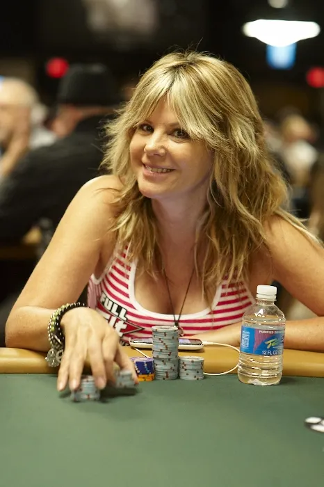All Mucked Up: 2012 World Series of Poker Day 7 Live Blog 106
