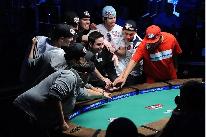 WSOP 2010 - Les joueurs de la table finale en vidéo 0001