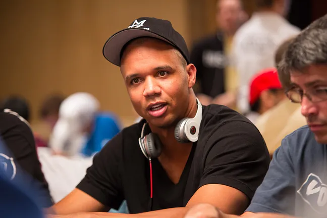 Phil Ivey Here on Day 1B
